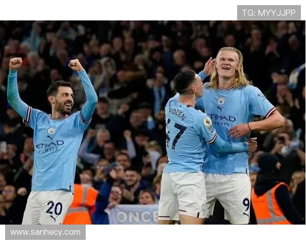 厄德高助力球队崛起展现卓越才华引发球迷热议与期待